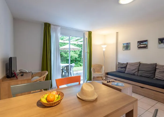 4 Pers- By Interhome *