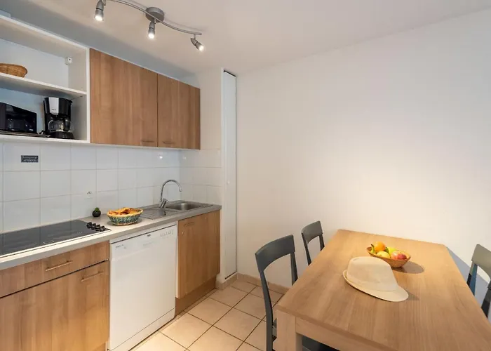 Vakantiehuis 4 Pers- By Interhome